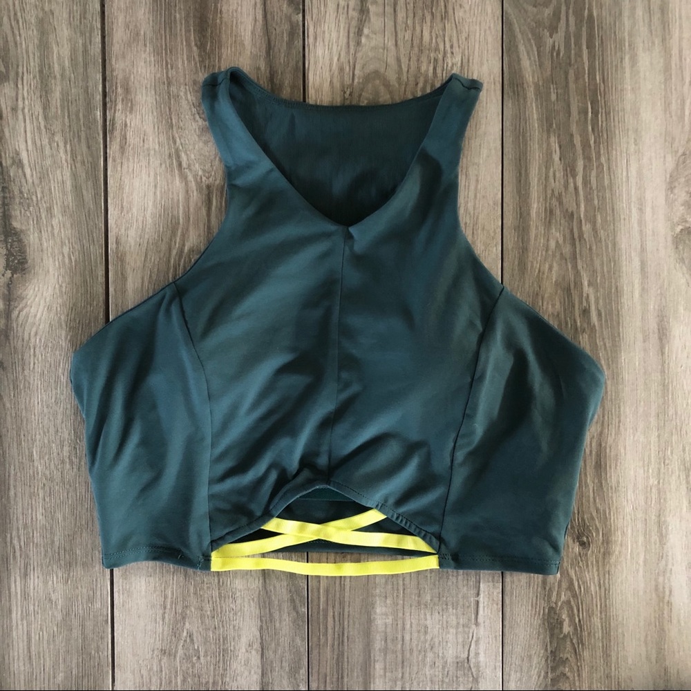Fabletics Shellie Midi Sports Bra - Picture 5 of 7